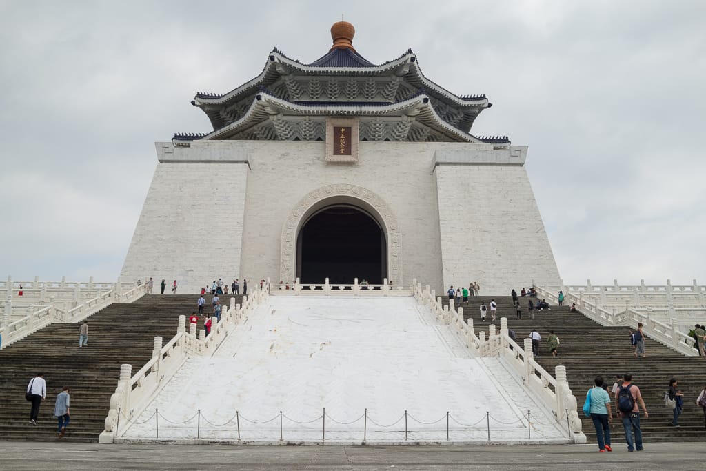 ZHONGZHENG MEMORIAL PARK UND TAIPEI BOTANICAL GARDEN
