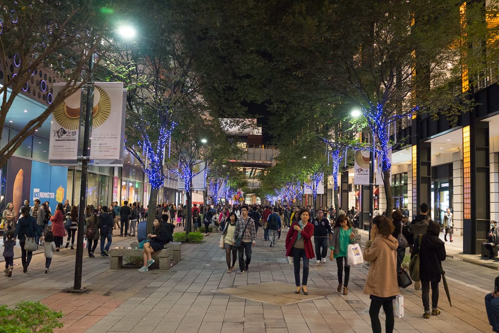 IT`S SHOPPINGTIME!